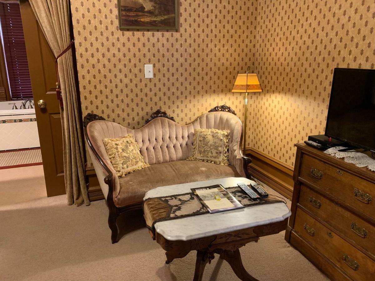 Edgar Olin House (Adults Only) Bed and Breakfast Πουέμπλο Δωμάτιο φωτογραφία